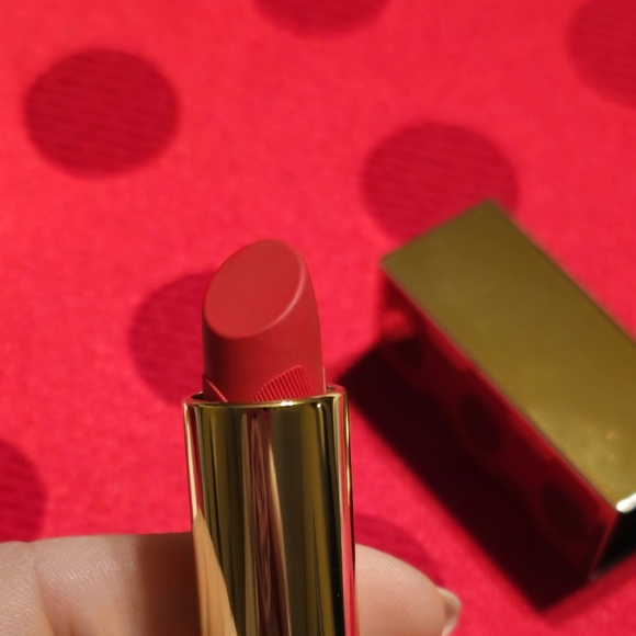 Estee Lauder Lipsticks,Blush and Makeuo Case All New! - Picture 4 of 7